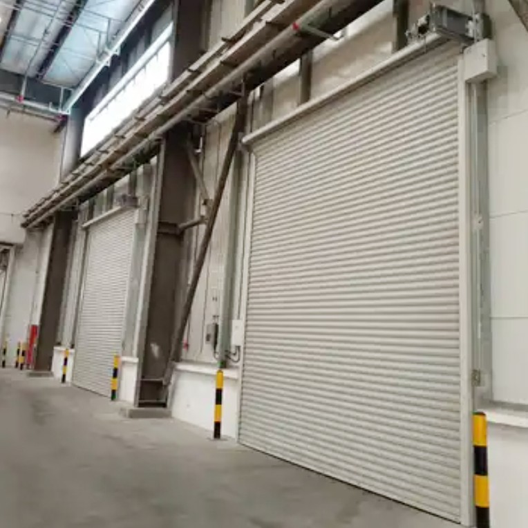 O armazém automático de aço do elevado desempenho da venda direta da fábrica arregaça portas
